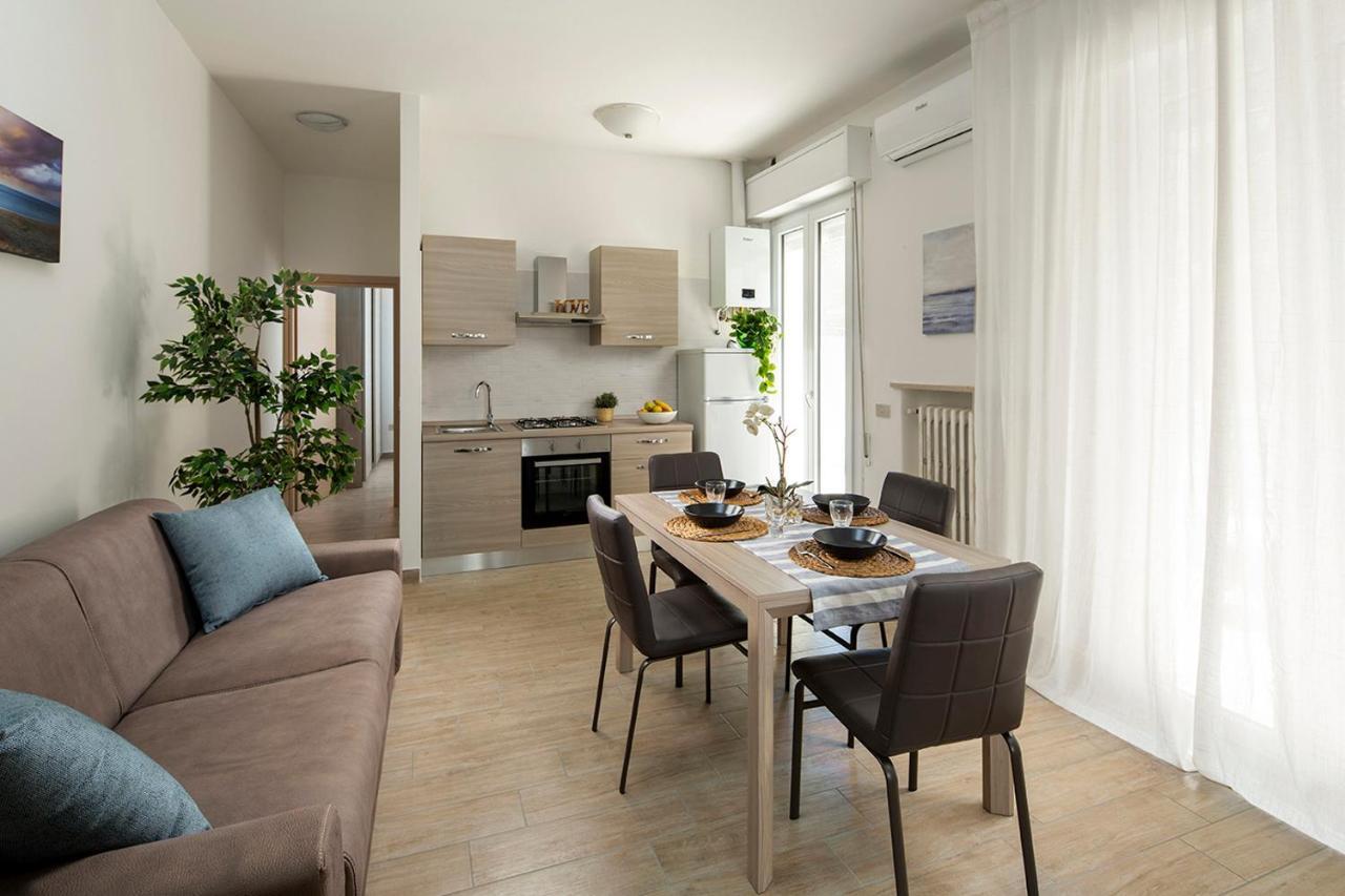 Appartamenti Villa Miramare Rimini Eksteriør billede