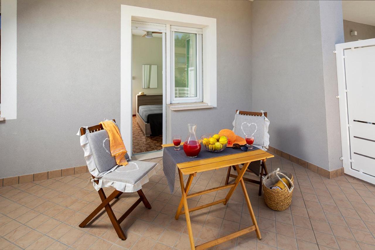 Appartamenti Villa Miramare Rimini Eksteriør billede