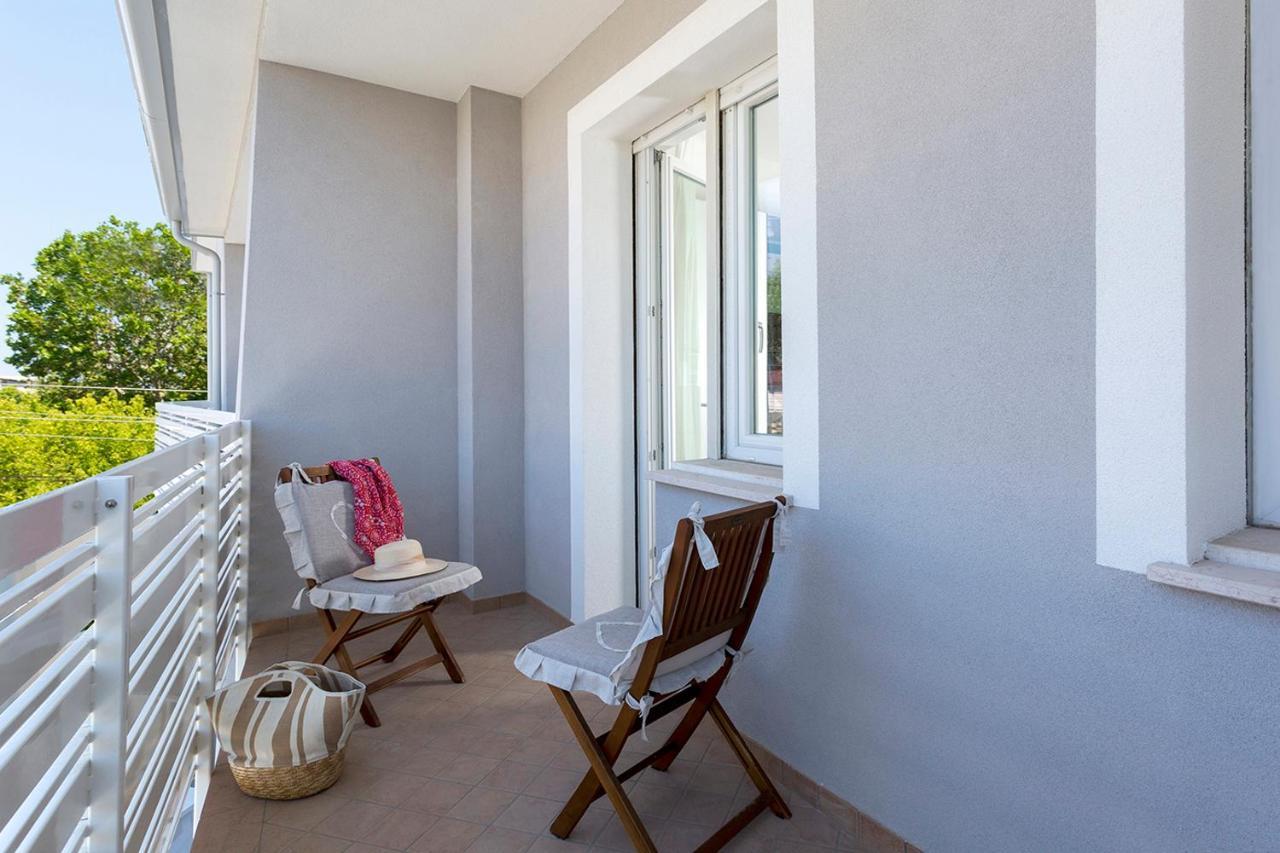 Appartamenti Villa Miramare Rimini Eksteriør billede
