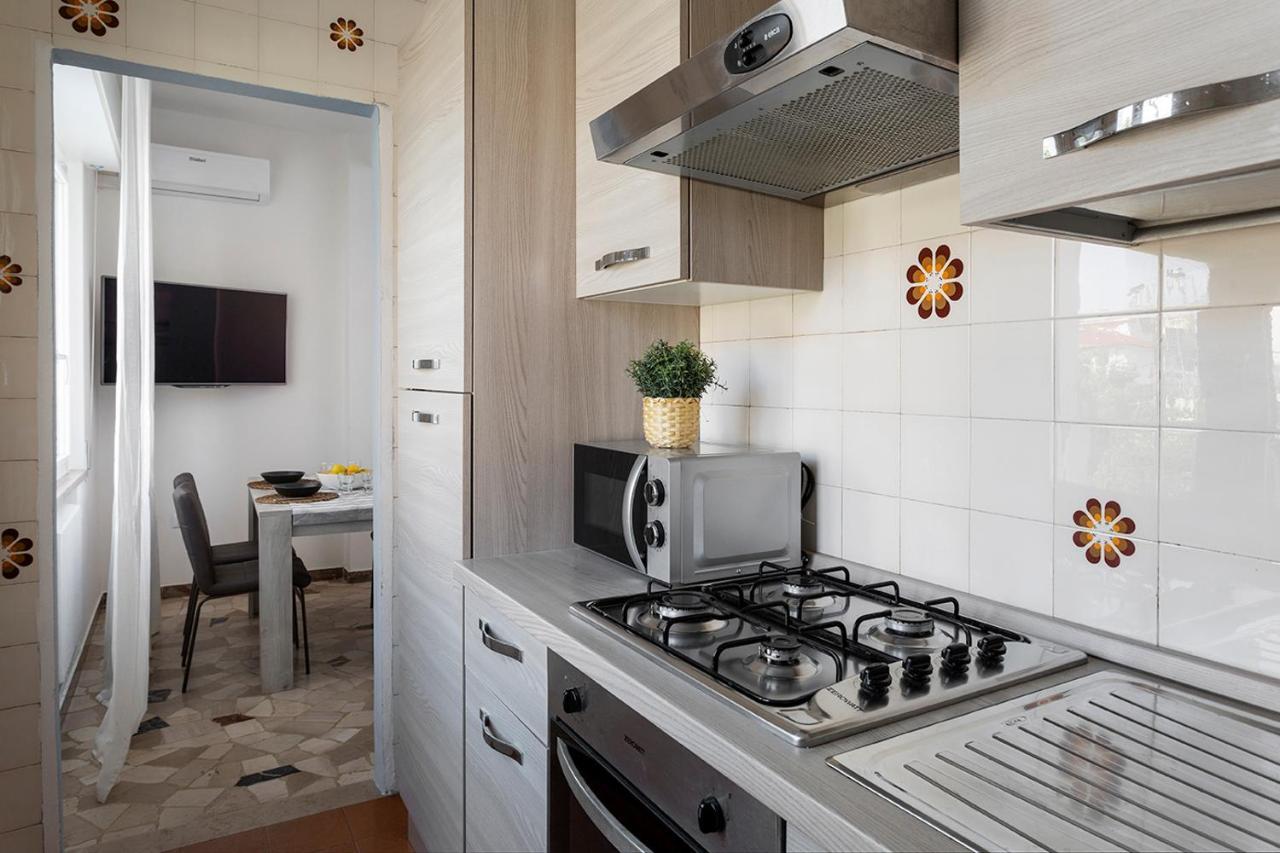 Appartamenti Villa Miramare Rimini Eksteriør billede
