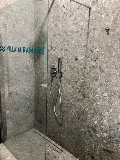 Appartamenti Villa Miramare Rimini Eksteriør billede