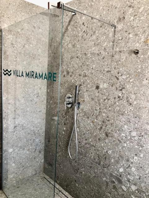 Appartamenti Villa Miramare Rimini Eksteriør billede